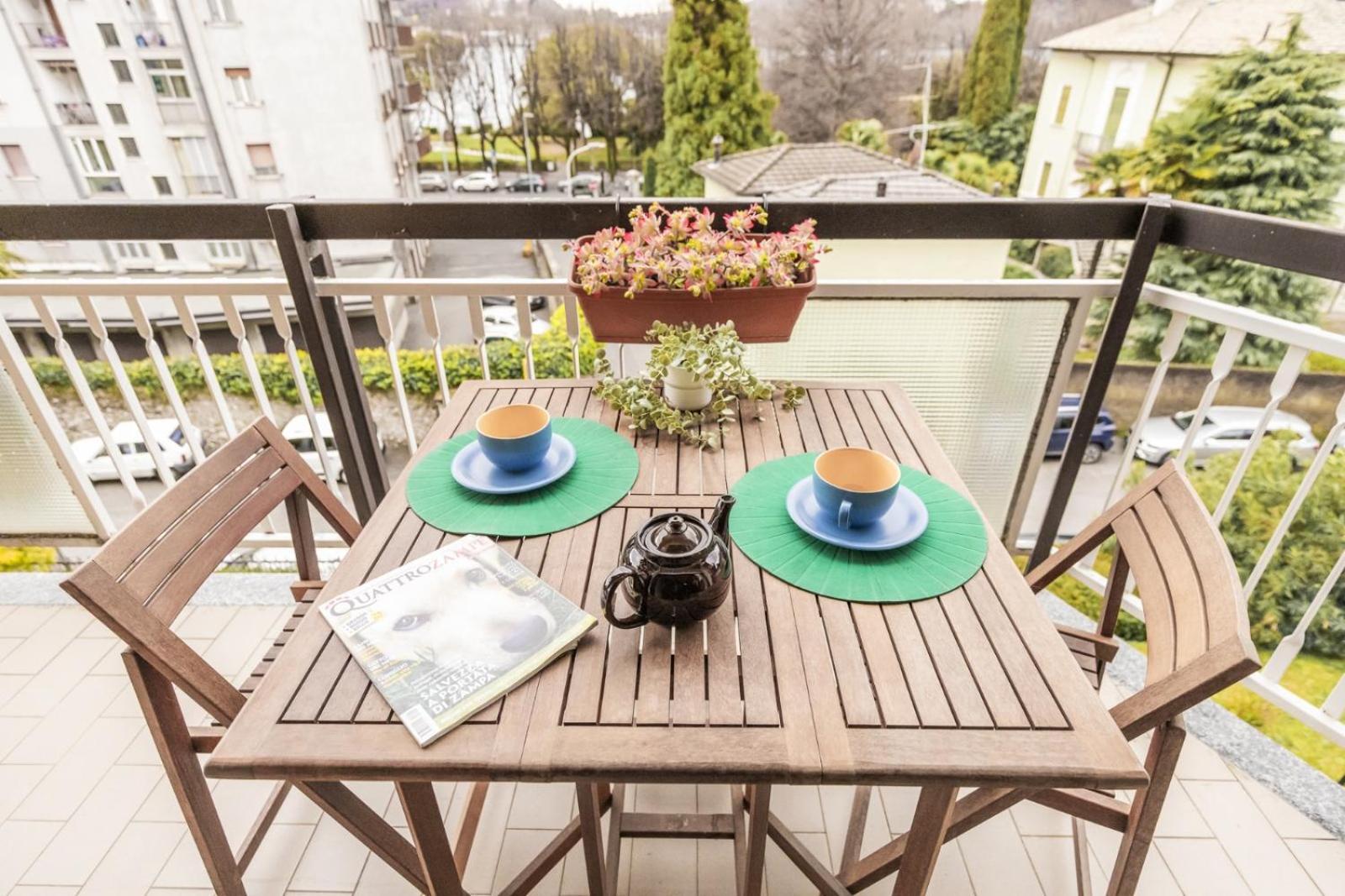 Апартаменти Big Deluxe Apts Italian Style Lake&Terrace Лекко Екстер'єр фото