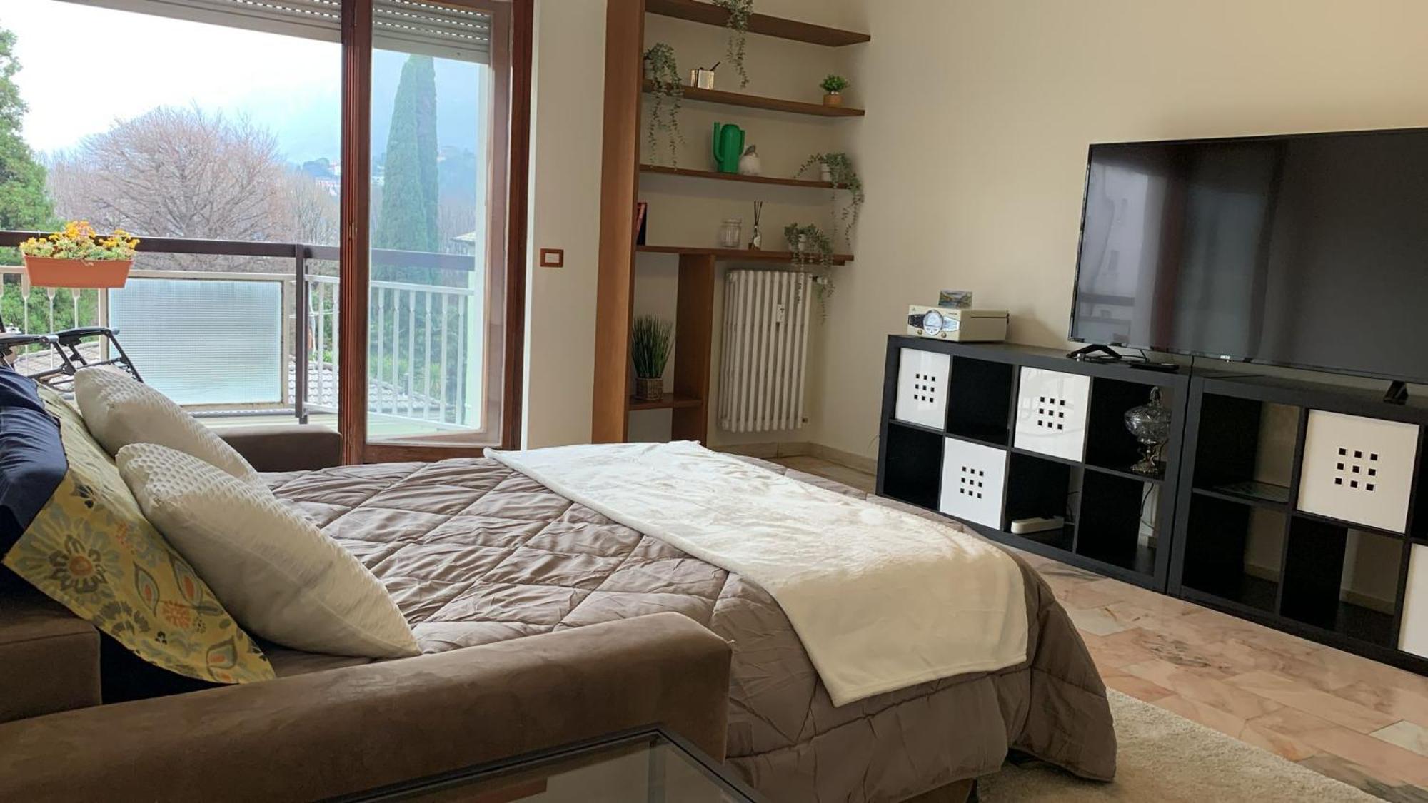 Апартаменти Big Deluxe Apts Italian Style Lake&Terrace Лекко Екстер'єр фото
